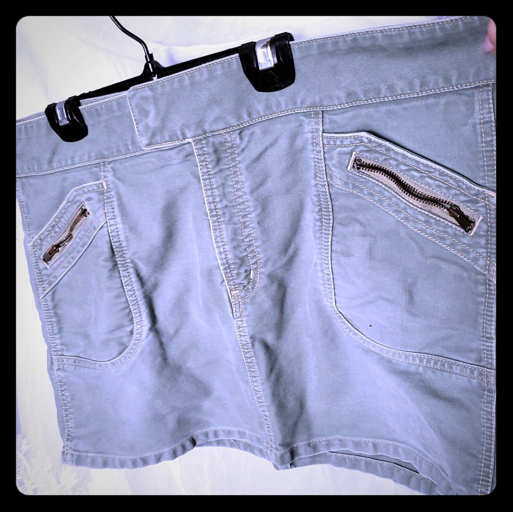 American Eagle cargo mini